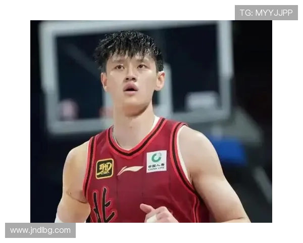 北京对青岛赛前，赵睿曾凡博缺席新援亮相